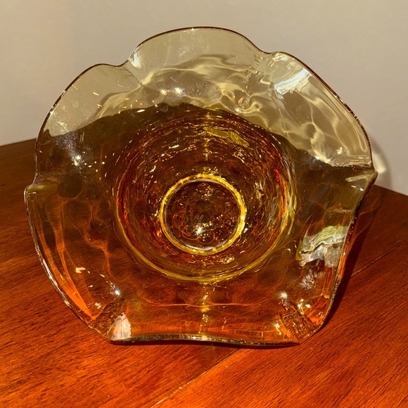 Midcentury Glass Handkerchief Bowl Viking Amber Candy/Fruit Bowl 8.5”x4.5” - Picture 1 of 9